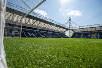 facebook-preston-north-end.jpg - Știri de azi Știri de azi | Federaţia Engleză a deschis o procedură disciplinară împotriva muntenegreanului Osmajic de la Preston. El ar fi proferat injurii rasiste la adresa unui jucător tunisian - Știri de azi |