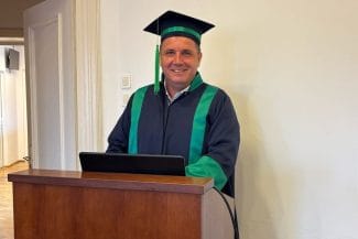 Știri de azi | Narcis Răducan a devenit doctor în Ştiinţa Sportului şi a Educaţiei Fizice: “Cine spunea că fotbaliştilor nu le place şcoala?” - Știri de azi | 