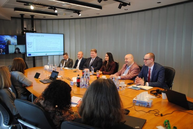 foto2.jpg - Știri de azi Știri de azi | Strategiile de Resurse Umane şi de Comunicare ale Curţii de Conturi, realizate cu sprijinul Comisiei Europene / A fost definit noul cadru de competenţe pentru personal / Mihai Busuioc: Oportunitate de a implementa obiective din strategia instituţională - Știri de azi |