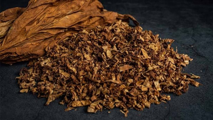 Știri de azi | Percheziţii în Ilfov, la locuinţele unor persoane suspectate de evaziune fiscală în domeniul comerţului cu tutun/ Presupuşii contrabandişti ar fi vândut, timp de trei ani, aproximativ 15 tone de tutun prin comenzi telefonice sau online - Știri de azi | 