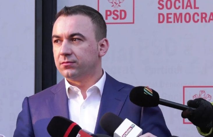 Știri de azi | Bogdan Ivan: Lucrăm cu cel puţin 3 tipuri de softuri care pot să identifice, azi, un gen de manipulare / S-au alarmat platformele, şi-au dat seama că nu te joci cu România, pot să primească amenzi de până la 5% din cifra de afaceri globală - Știri de azi | 