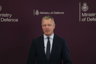 Știri de azi | Londra dezminte un acord cu Parisul privind un armistiţiu în Războiul din Ucraina. ”Mai multe opţiuni sunt pe masă, sub rezerva unor discuţii mai aprofundate cu partenerii american şi europeni, însă un armistiţiu pe o perioadă de o lună nu a făcut obiectu - Știri de azi | 