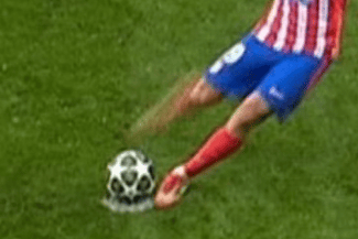 Știri de azi | Scandal la meciul Real – Atletico: Fostul arbitru Antonio Mateu Lahoz crede că Szymon Marciniak ar fi trebuit să consulte imaginile de la penaltiul anulat al lui Alvarez - Știri de azi | 