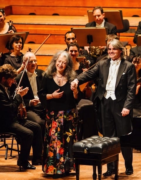 Știri de azi | Celebra pianistă Martha Argerich, decorată de statul român - Știri de azi | 