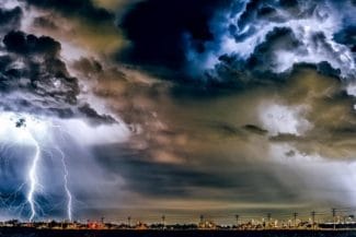 Știri de azi | Weekend devastator în SUA: Cel puțin 40 oameni au murit și mai multe persoane au fost rănite - Știri de azi | 