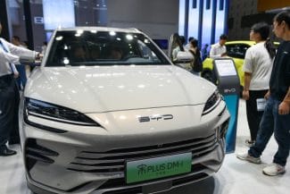 Știri de azi | Producătorul chinez de vehicule electrice BYD a raportat venituri anuale mai mari decât ale Tesla - Știri de azi | 