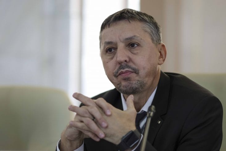 media-173495705096312400.jpg - Știri de azi Știri de azi | Ministrul educației încurajează uniformele școlare – Daniel David: Nu aș vrea să impun din cabinetul de ministru - Știri de azi |