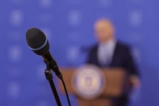 Știri de azi | Ilie Bolojan, mesaj pentru comunitatea maghiară: ‘Să ne opunem ferm ideologiilor care alimentează disensiunile și neîncrederea’ - Știri de azi | 