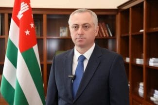 media-174098573279826400.jpg - Știri de azi Știri de azi | Candidatul pro-rus Badra Gunba a câştigat alegerile în Abhazia, teritoriu separatist al Georgiei - Știri de azi |