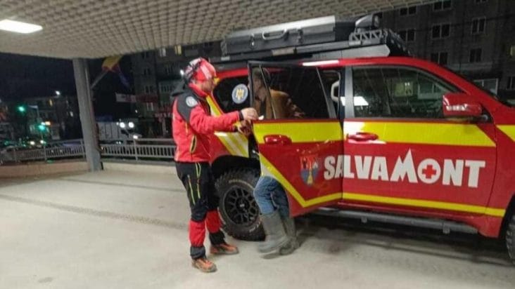 Știri de azi | FOTO Ucrainenii continuă să fugă de război în România, iar autoritățile fac eforturi să îi ‘culeagă’ din munți - Știri de azi | 