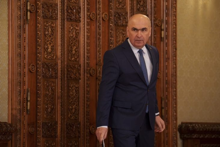 Știri de azi | Suntem în pragul recesiunii? Ilie Bolojan are soluția de criză: ‘Dacă nu facem asta vom ajunge la creșteri de taxe și impozite’ - Știri de azi | 