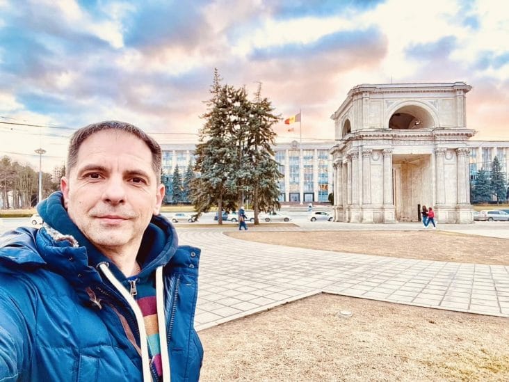 media-174167423106641100.jpg - Știri de azi Știri de azi | Dan Negru, ironii la adresa Televiziunii Române după protestele din București: ‘Faceți-le în orele de program, să le prindă și TVR-ul’ - Știri de azi |