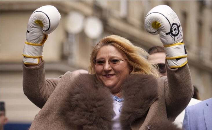 media-174195006629749700.jpg - Știri de azi Știri de azi | Şoşoacă face senzaţie în presa străină cu lansarea candidaturii la prezidenţiale - Știri de azi |