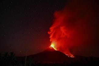 media-174253462711216700.jpg - Știri de azi Știri de azi | VIDEO Erupție puternică a unuia dintre cei mai mari vulcani din lume: Se află pe Inelul de Foc al Pacificului - Știri de azi |