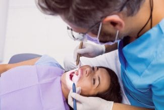 media-174253907412137900.jpg - Știri de azi Știri de azi | România, codașă în Europa la igiena dentară. Prea puțini români se spală pe dinți și merg la dentist - Știri de azi |