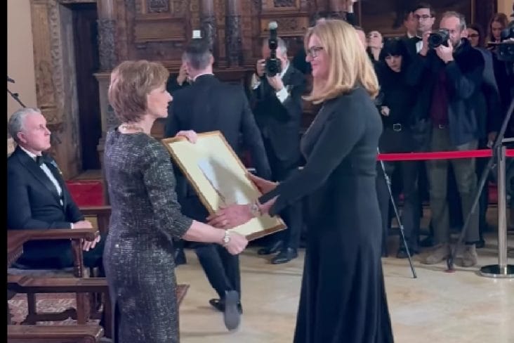 Știri de azi | VIDEO Elisabeta Lipă a fost premiată de Casa Regală: ‘Un moment de neuitat pentru canotajul românesc’ - Știri de azi | 