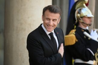 Știri de azi | VIDEO Emmanuel Macron cere Rusiei să înceteze focul ‘fără condiții prealabile’ - Știri de azi | 