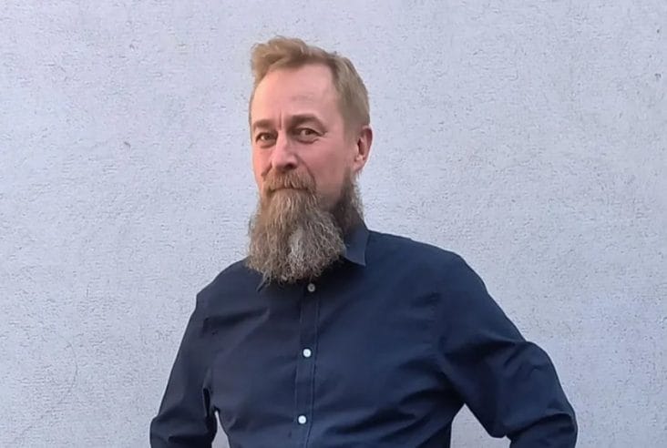 Știri de azi | Un bărbat din Norvegia a plângere după ce ChatGPT i-a spus că şi-a ucis copiii - Știri de azi | 