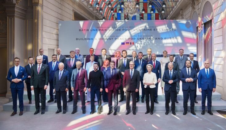 Știri de azi | Ilie Bolojan: Este posibil ca în perioada următoare să se discute şi de o creştere numerică a forţelor NATO care sunt pe Flancul de est, această decizie urmând să se ia foarte probabil după Summit-ul NATO din iunie - Știri de azi | 