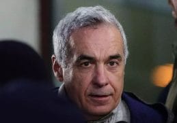 Judecătorii Curții Constituționale a României în proces de deliberare asupra unei contestații electorale