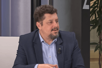 Știri de azi | Claudiu Tîrziu, despre decizia BEC în cazul Georgescu: Mi se pare ceva incredibil, de domeniul fantasticului în România / N-au făcut decât să preia o decizie a CCR dată în cazul doamnei Şoşoacă. Sunt persoane diferite, n-aveau nicio legătură - Știri de azi | 