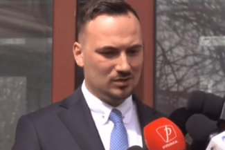 screenshot-2025-03-11-143302.png - Știri de azi Știri de azi | Deputat AUR, la ieşirea de la audieri: M-au citat în calitate de martor / Eram în spatele nucleului de oameni, eu dădeam să plec, când au început bubuituri / Noi nu am încurajat niciodată astfel de acţiuni - Știri de azi |