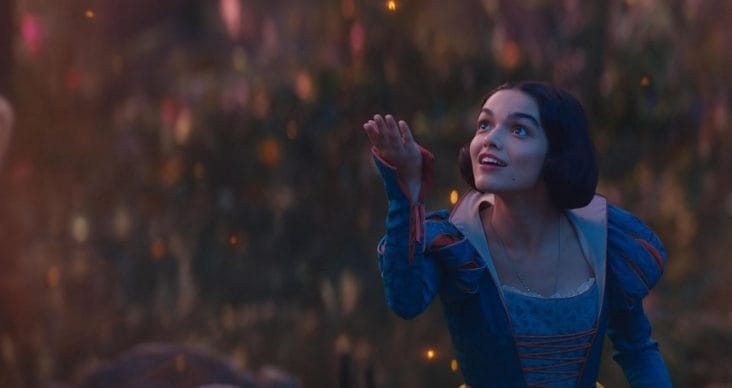 snow-white.jpg - Știri de azi Știri de azi | Box office nord-american: “Albă ca Zăpada” conduce cu încasări de 43 milioane de dolari, drama mafiotă a lui Robert De Niro “Alto Knights” a debutat dezastruos/ VIDEO - Știri de azi |