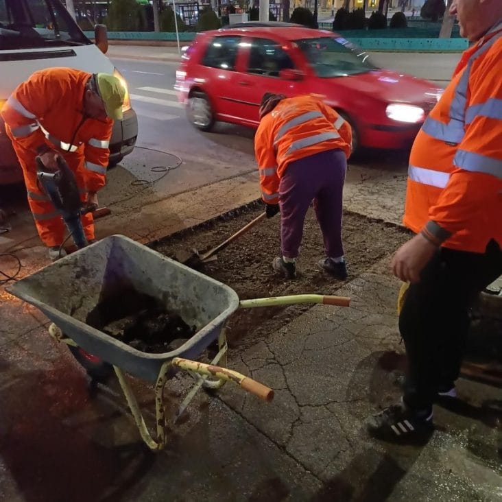 Știri de azi | Primarul Capitalei anunţă intervenţii pentru repararea străzilor. Vor fi lucrări în peste 112 locaţii, inclusiv pe bulevarde intens circulate, precum Şoseaua Kiseleff, Bulevardul Banu Manta, Calea Griviţei, Splaiul Independenţei, Prelungirea Ghencea - Știri de azi | 