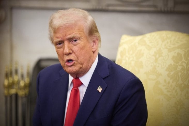 trump-biroul-oval-president.jpg - Știri de azi Știri de azi | AFP: Trump continuă să sfideze puterea judiciară şi creează un precedent periculos - Știri de azi |