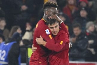 tw-as-roma.jpg - Știri de azi Știri de azi | Paulo Dybala (AS Roma) va fi operat la coapsa stângă. El nu va mai juca în acest sezon - Știri de azi |