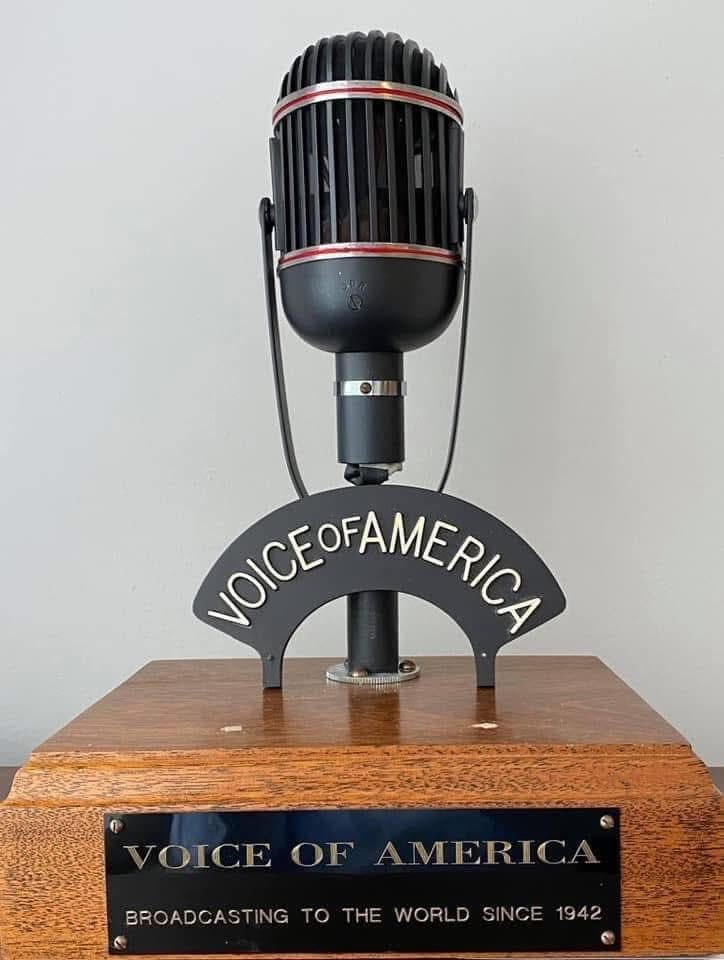 Știri de azi | „Ce satisfacţie”: Aplauze în China în timp ce Trump desfiinţează Vocea Americii - Știri de azi | 