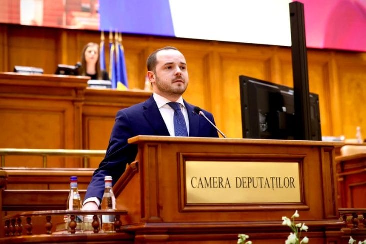 Știri de azi | Alexandru Rogobete îl acuză pe Nicuşor Dan că blochează modernizarea spitalelor din Bucureşti: Nu puteţi pune semnul egal între spitale şi complexele ”mafiei imobiliare” / Are un contra-palmares care ar împiedica orice om normal să candideze - Știri de azi | 