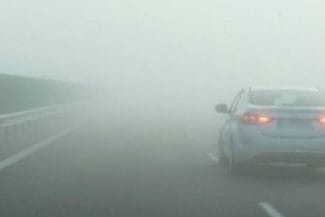 Știri de azi | Ceaţă densă pe Autostrada Soarelui / Vizibilitate redusă şi în judeţele Constanţa, Covasna, Harghita şi Tulcea - Știri de azi | 