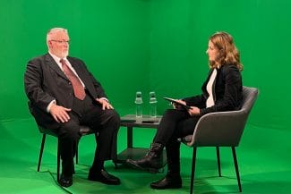 Știri de azi | Adrian-Victor Vevera, Director General ICI București: „Zona umană va rămâne indispensabilă în dezvoltarea proiectelor tehnologice” - Știri de azi | Adrian-Victor Vevera, directorul general ICI București, în interviu AGERPRES despre inteligența artificială, tehnologie și rolul esențial al creativității umane.