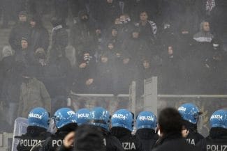 Știri de azi | Serie A: Pentru evitarea incidentelor, meciurile cu grad mare de risc nu se vor mai juca seara - Știri de azi | 