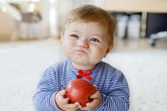 copil-mic-adobestock-214814903.jpg - Știri de azi Știri de azi | Expunerea la antibiotice înainte de vârsta de doi ani, asociată cu un risc crescut de obezitate infantilă - Știri de azi |