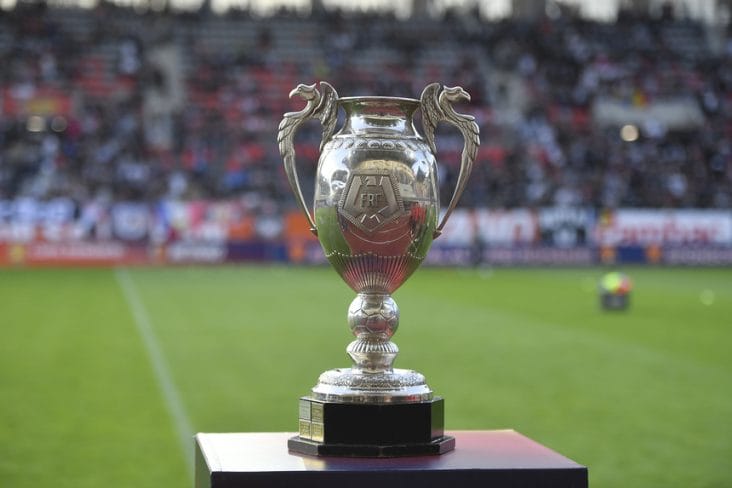 cupa-frfro.jpg - Știri de azi Știri de azi | CFR Cluj s-a calificat cu stil în finala Cupei României: 4-1 în semifinala cu Farul. Clujenii vor înfrunta pentru trofeu echipa Hermannstadt - Știri de azi |