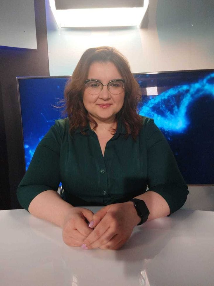 dr-emanuela-andrei-2.jpg - Știri de azi Știri de azi | Emanuela Andrei, medic psihiatrie pediatrică: Consumul de alcool, în multe cazuri, începe înaintea vârstei de 18 ani, dar este tolerat - Știri de azi |