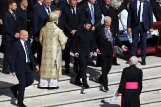 Știri de azi | UPDATE-Zelenski s-a întâlnii cu Trump la Roma, în marja funeraliilor Papei Francisc - Știri de azi | 