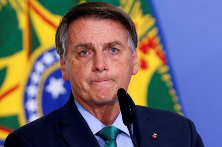 Știri de azi | Fostul preşedinte brazilian Jair Bolsonaro a fost operat cu succes la abdomen. Intervenţia chirugicală a durat 12 ore - Știri de azi | 