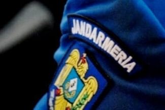 Știri de azi | Meciul Rapid – FCSB: Jandarmeria Capitalei – Sancţiuni contravenţionale de 131.950 de lei, inclusiv gazdelor şi firmei de pază / Interdicţii pentru opt suporteri / Trei fani au aruncat cu obiecte pe teren. Unul dintre ei şi-a aruncat încălţămintea - Știri de azi | 