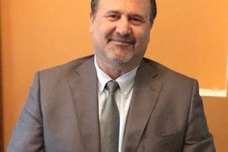 Știri de azi | John Ion Banu Muscel explică de ce vrea ca românii să aibă dreptul să poarte arme de foc: Luăm cazul unei doamne de 80 de ani, singură în apartament, care este atacată de un muşchiulos de 120 de kilograme. Cum o apărăm noi? Să fie asta ca o sperietoare - Știri de azi | 