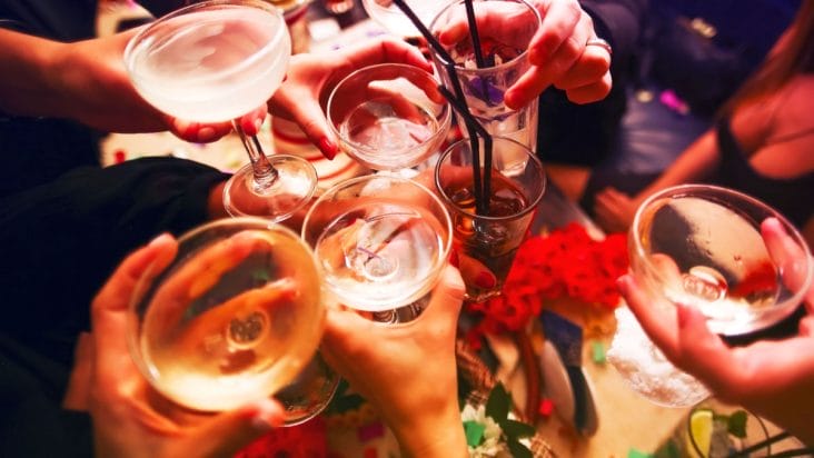 media-172993234141767200.jpg - Știri de azi Știri de azi | Studiul recent care aruncă în aer miturile despre alcool: Consumul redus de alcool poate crește riscul de cancer și boli cardiovasculare - Știri de azi |