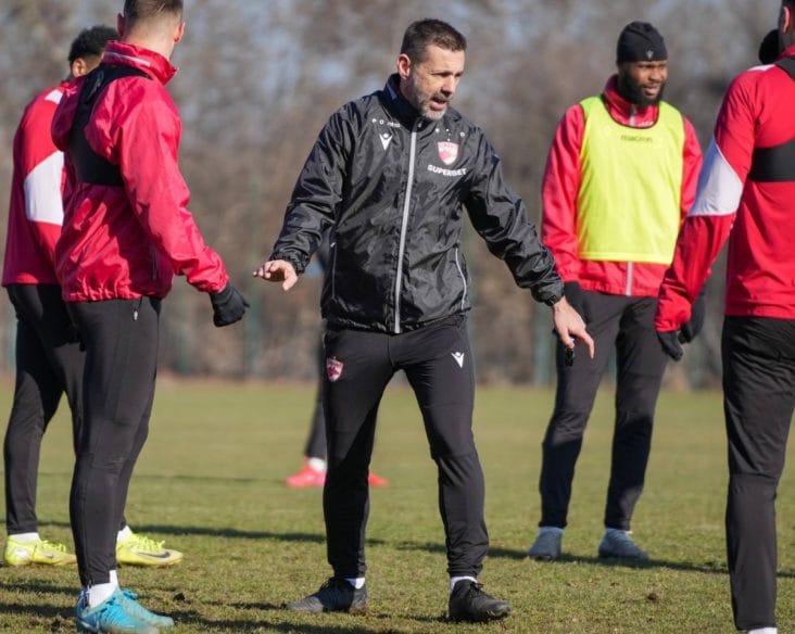 Știri de azi | Zeljko Kopic, după ce nu mai are mulți jucători dinamoviști la dispoziție: este un succes că formaţia sa este calificată în play-off - Știri de azi | 