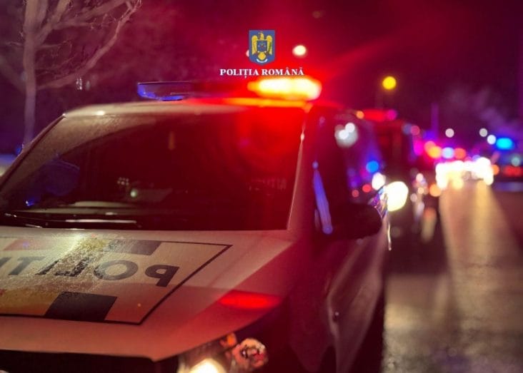 Știri de azi | Aproape 50 de percheziții în România: o grupare de țepari a înșelat naivi din Canada, Franța, Belgia, Danemarca și Olanda - Știri de azi | 