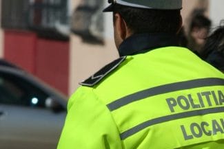 media-174051142783603500.jpg - Știri de azi Știri de azi | Exhibiționist care arunca cu pietre în copii într-un parc din Timișoara, internat la Psihiatrie - Știri de azi |