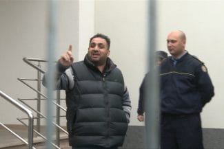 Știri de azi | Bercea Mondialu şi 3 copii ai săi au fost arestaţi preventiv pentru cămătărie şi şantaj - Știri de azi | 