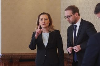 media-174417168670197100.jpg - Știri de azi Știri de azi | Trei nume se luptă pe viață și pe moarte pentru șefia USR. Dezvăluiri din interiorul partidului: E mult mai rău decât în epoca Barna - Știri de azi |