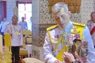 media-174427294616991500.jpg - Știri de azi Știri de azi | Un profesor american arestat în Thailanda a fost eliberat pe cauțiune – Este acuzat de insultarea monarhiei - Știri de azi |