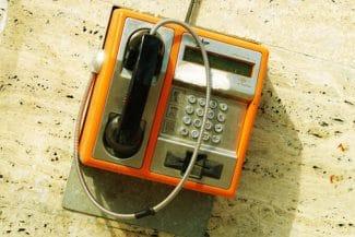 media-174459571571169600.jpg - Știri de azi Știri de azi | Motivul pentru care telefonul public le provoca frică multor românilor din străinătate - Știri de azi |